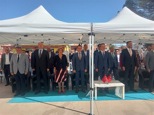 YUNUSEMRE'DE İLK DERS ZİLİ ÇALDI